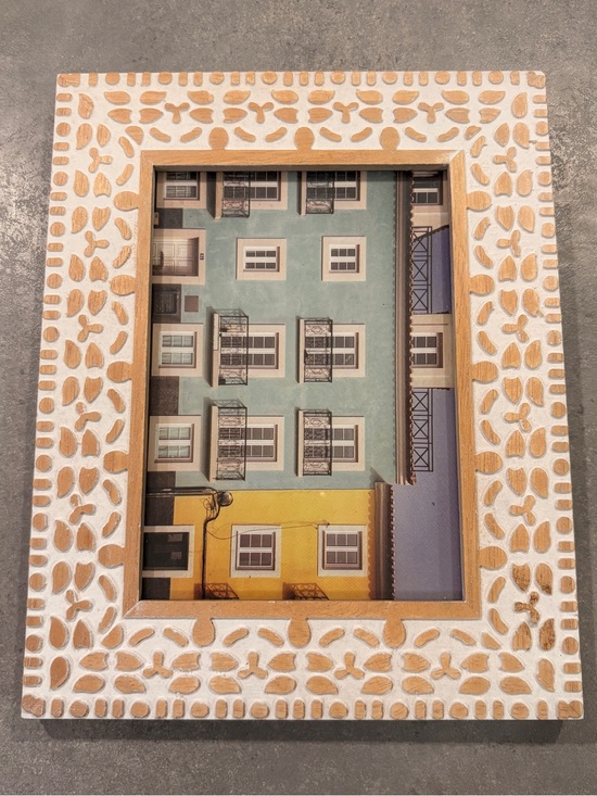 Opalhouse Other - Opalhouse White and Natural Wood Carved Pattern Photo Frame